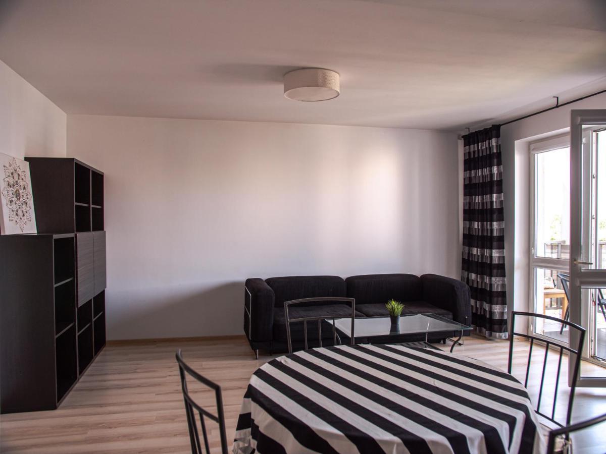 Sdh 2 Radzymin Comfortable Apartment Near Warsaw エクステリア 写真