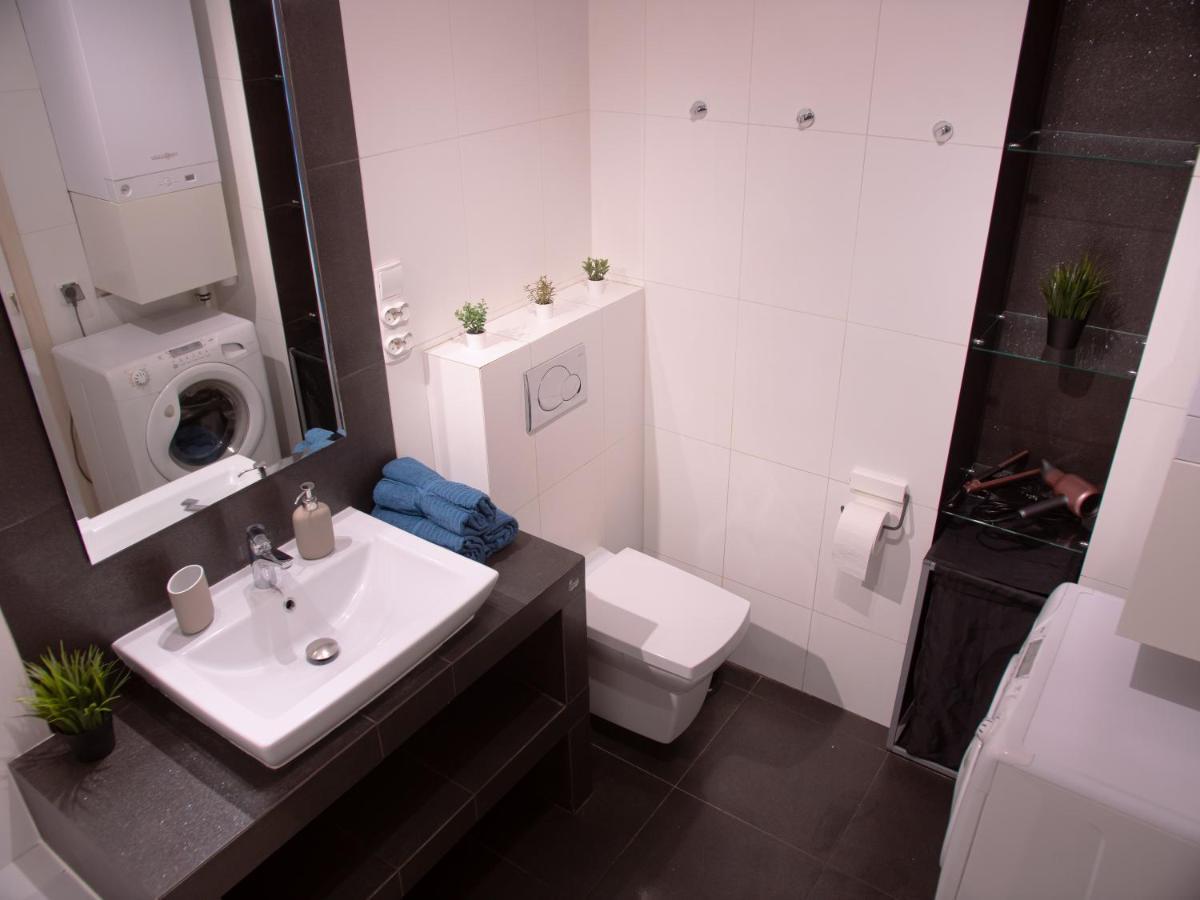 Sdh 2 Radzymin Comfortable Apartment Near Warsaw エクステリア 写真